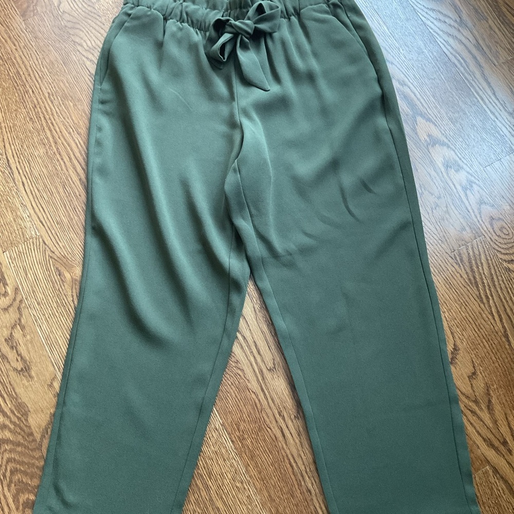 Chic Olive Green Trousers